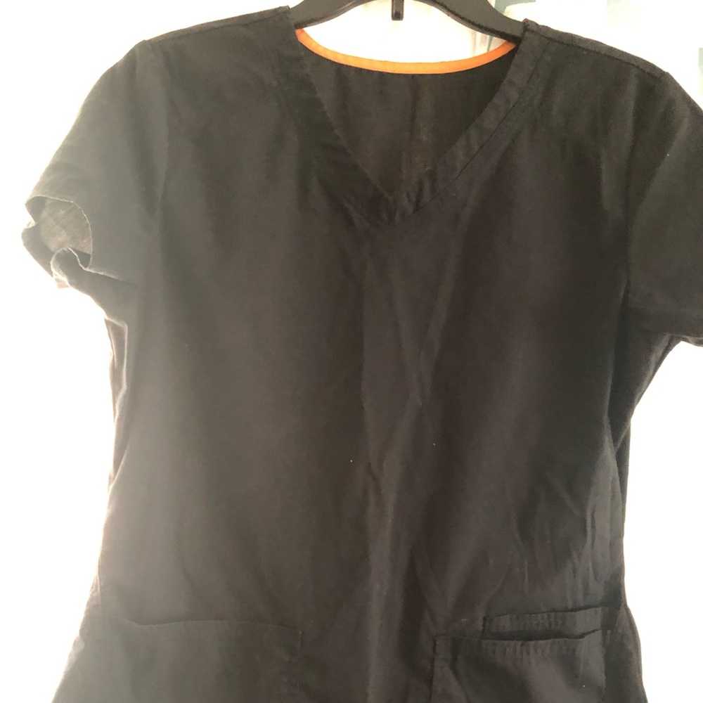 Scrub top